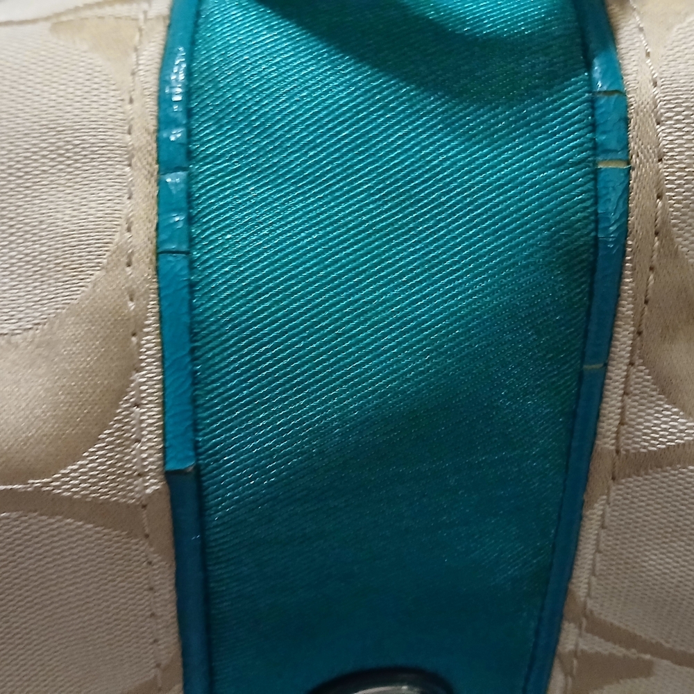 🎒 Coach Signature Drawstring Backpack F21928 – Khaki & Teal - Picture 6 of 8